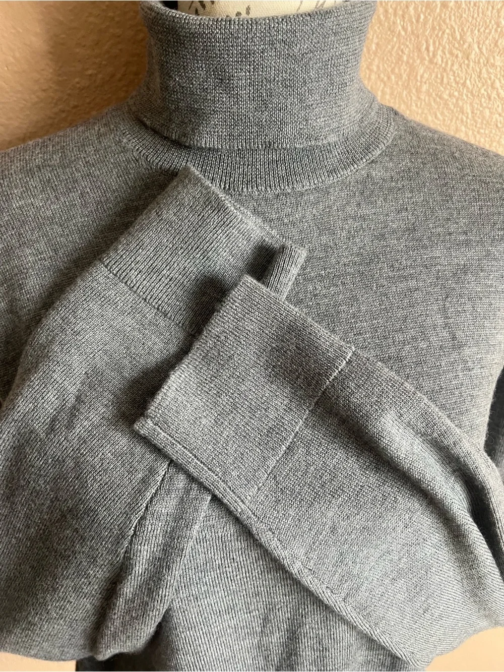 Banana Republic Baruffa Men’s Italian Merino Wool Turtleneck Gray Sweater Sz Med